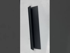 Profiles de fenêtre ou de porte en aluminium