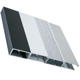 Le profil en aluminium de fraisage de commande numérique par ordinateur pour la combinaison de cadre de porte de clôture de douche, anodisé poncent le soufflage saupoudrent enduit